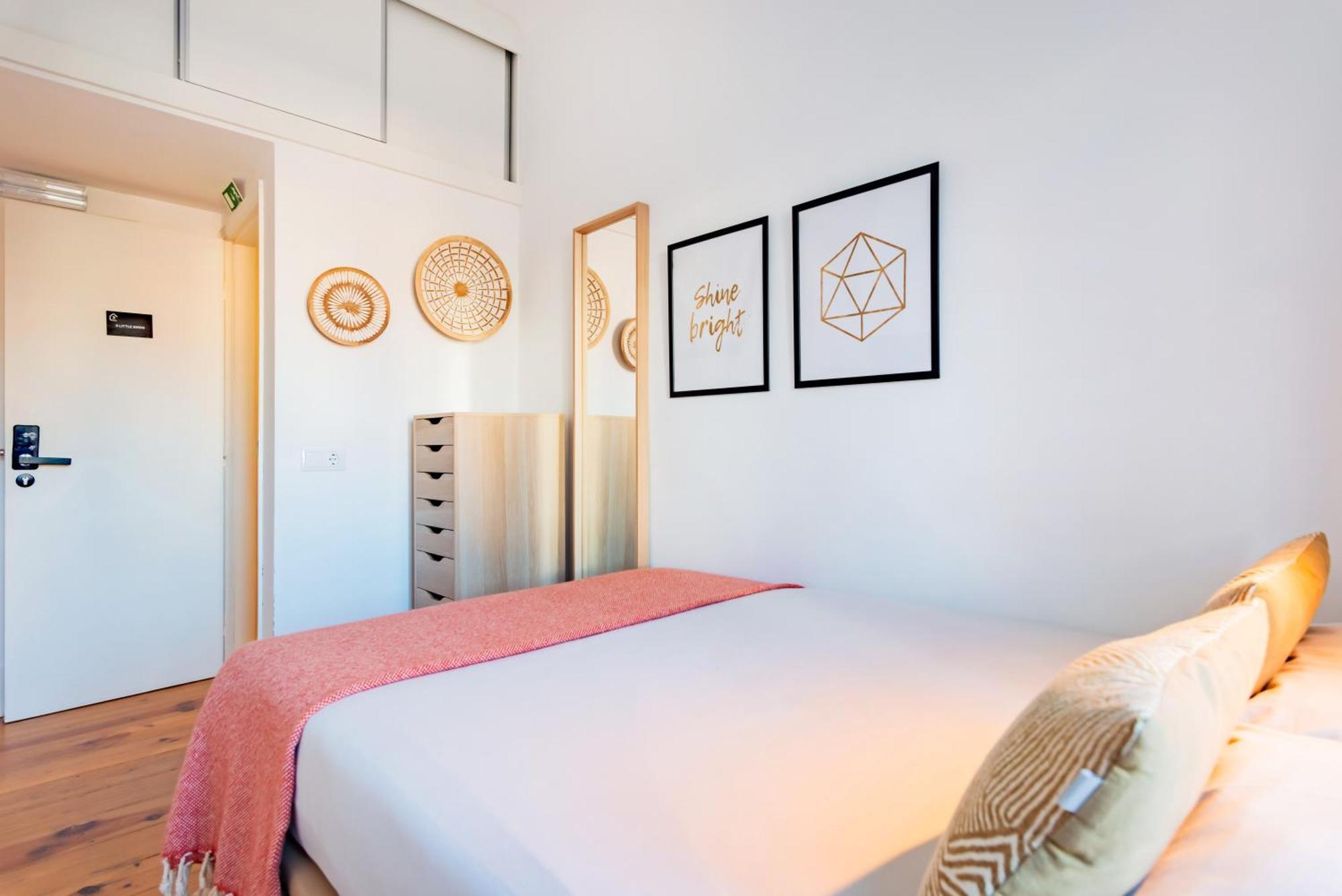 Guest Inn 2 Boutique House Лиссабон Номер фото